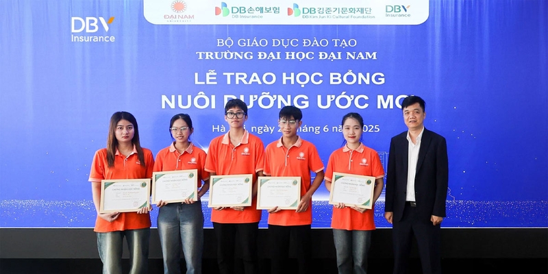 hoc bong sinh vien dai hoc dai nam