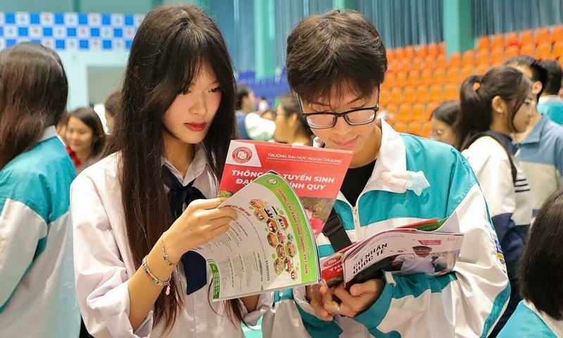 Học phí Đại học Ngoại thương 2025 ảnh 2