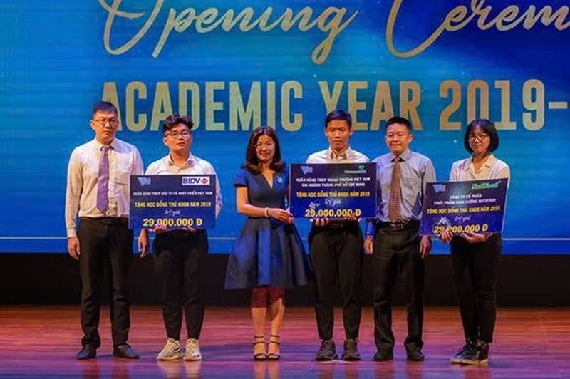 học phí đại học quốc tế 2025 ảnh 3