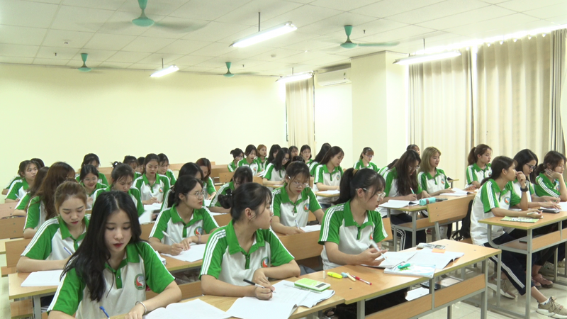 các khoan phi dai hoc tai nguyen va moi truong
