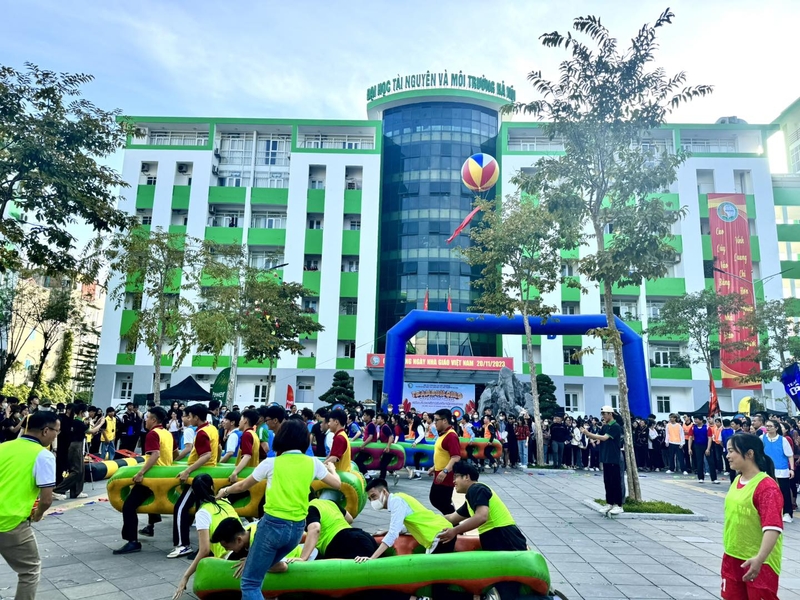 hong bong dai hoc tai nguyen moi truong ha noi