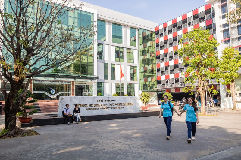 học phí HUFI 2