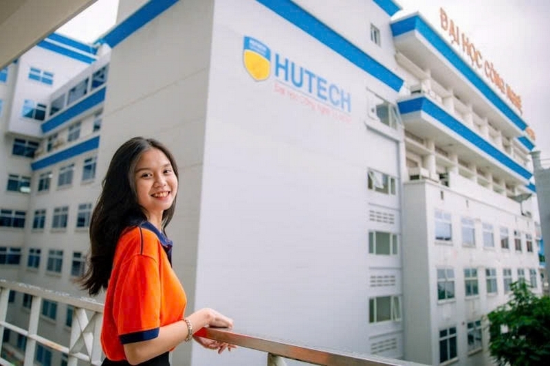 học phí HUTECH 2025 ảnh 2