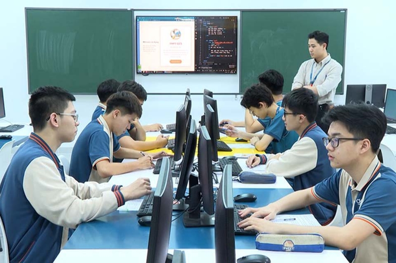 Học phí ngành Công nghệ thông tin 9