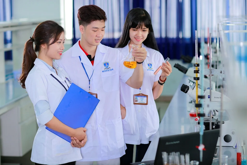 hoc phi nguyen tat thanh 2025 theo tin chi