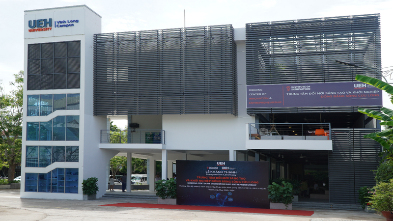 Học bổng tại cơ sở UEH Mekong (Vĩnh Long)