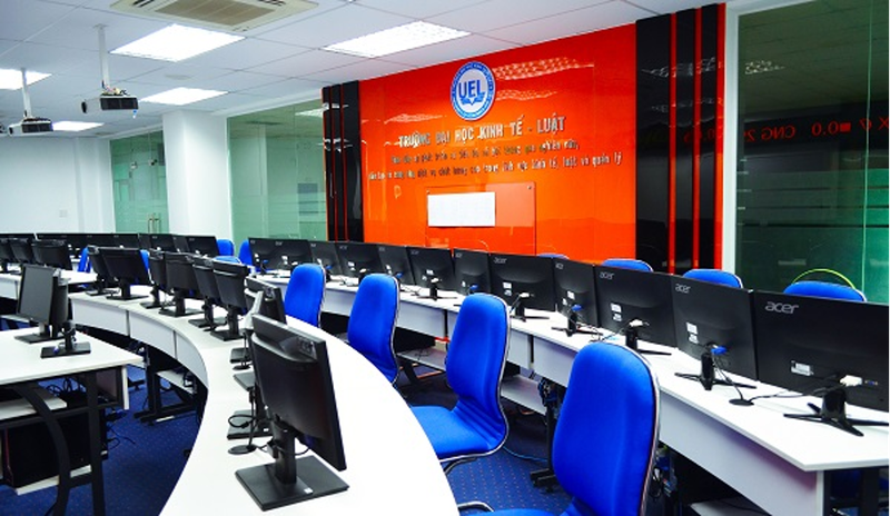 Học phí UEL 3