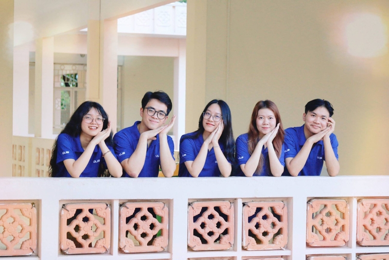 hoc phi bac sau dai hoc ulis
