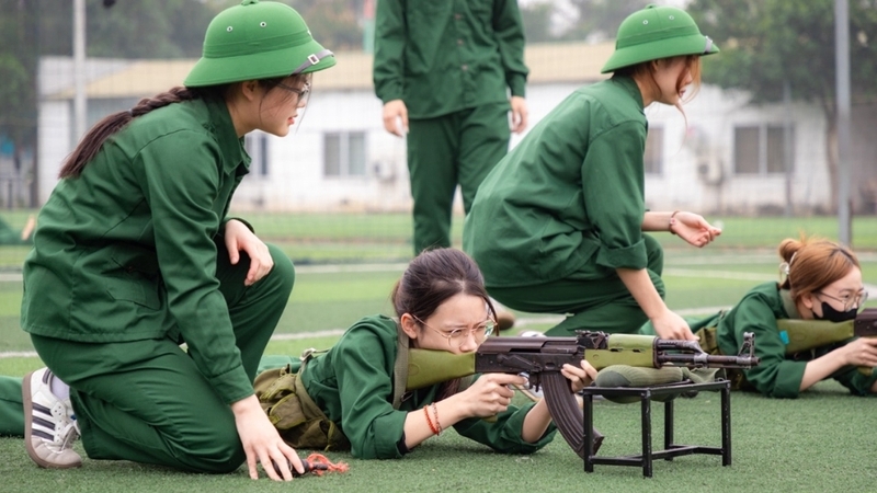 Học quân sự đại học kéo dài bao lâu?