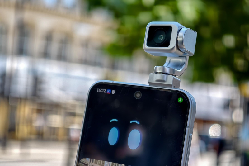 HONOR Robot Phone 6