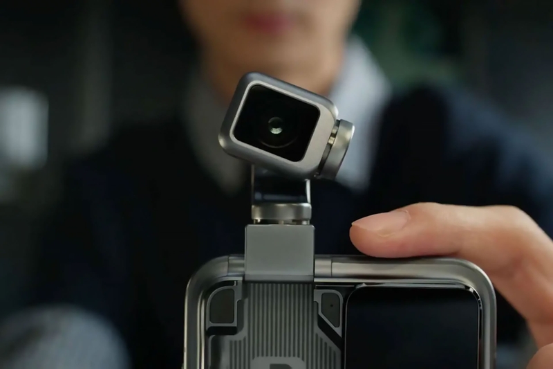 honor-robot-phone-lo-camera-gimbal-200-mp-211466-2.jpg