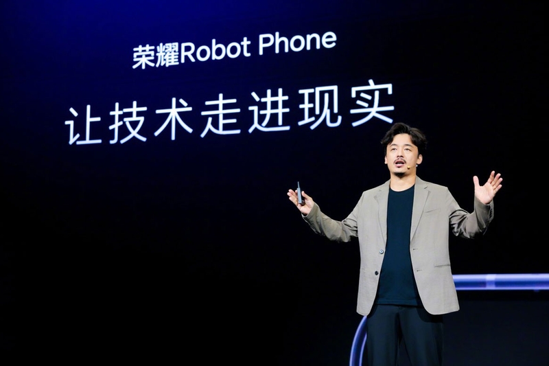 honor-robot-phone-tao-dau-an-voi-gimbal-ba-truc-210582-3.jpg