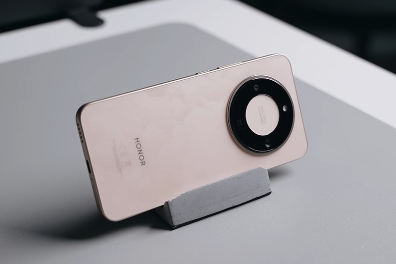 honor-x9d-phu-hop-voi-tai-xe-cong-nghe-8.jpg