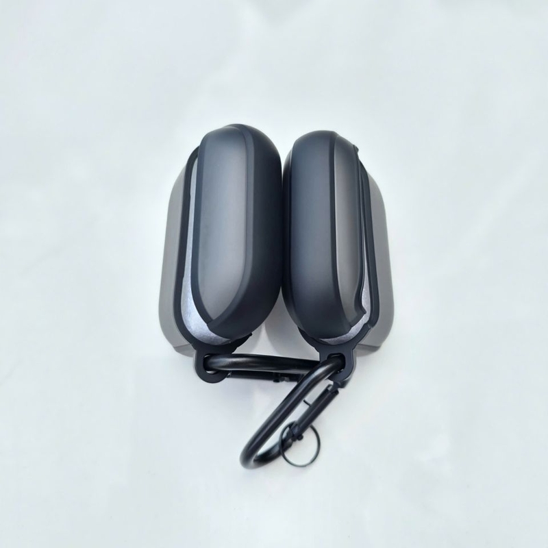 Hộp đựng tai nghe AirPods Pro 3 Likgus Bề mặt mờ sang trọng