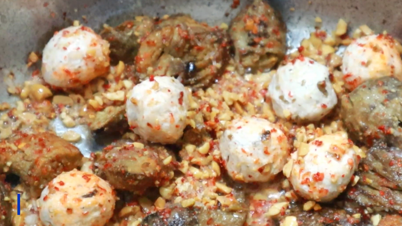 Nấu nước dùng