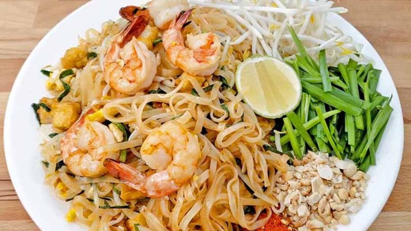 Thành phẩm hủ tiếu xào kiểu Thái