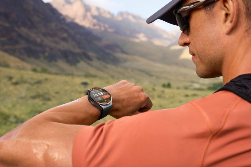HUAWEI Watch 6 Pro được bổ sung các tính năng phục vụ nhu cầu luyện tập và khám phá ngoài trời.