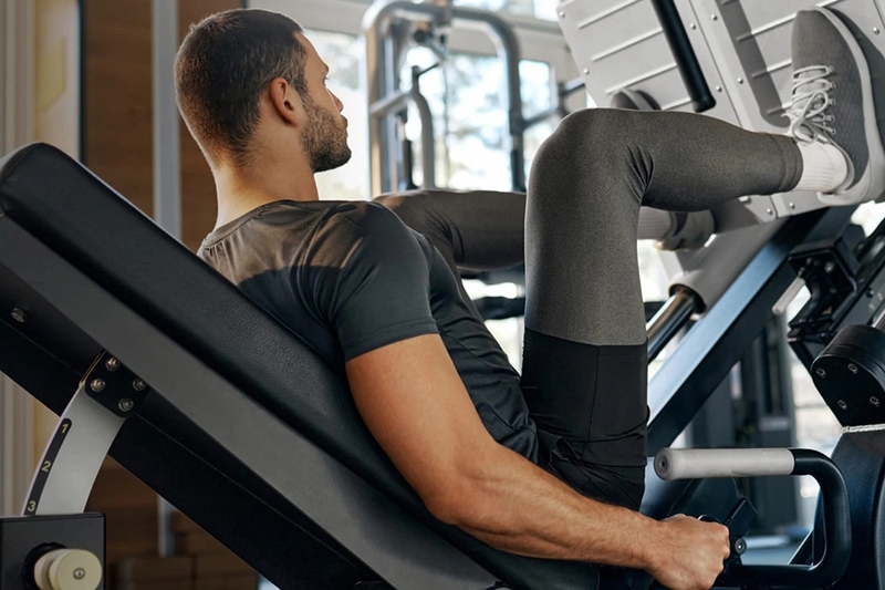 Huawei Watch GT 6 còn hỗ trợ hơn 100 chế độ cho các bài tập trong nhà