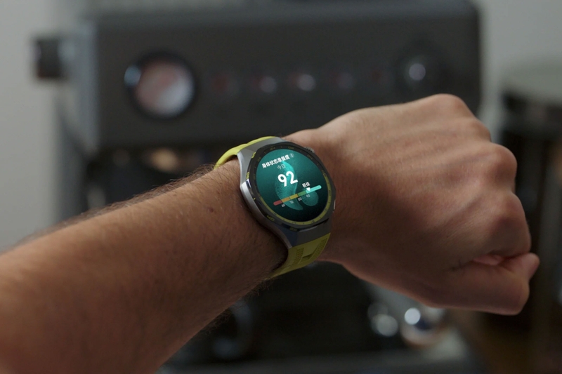 huawei-watch-gt-7-pro-ra-mat-211102-3.jpg