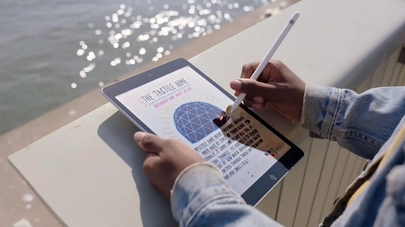 Vẽ bằng Apple Pencil