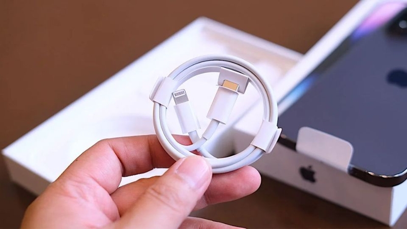 iPhone 14 bị nóng máy 2