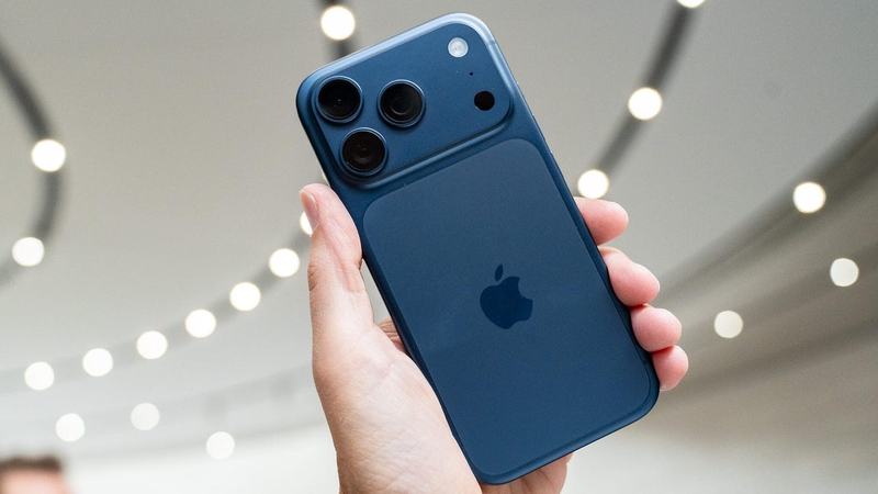 iPhone 17 Pro Max Xanh Đậm 1.jpg