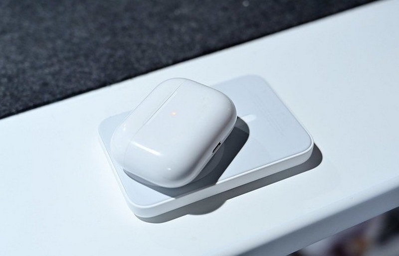 iPhone có chỗ cắm tai nghe không ảnh 5