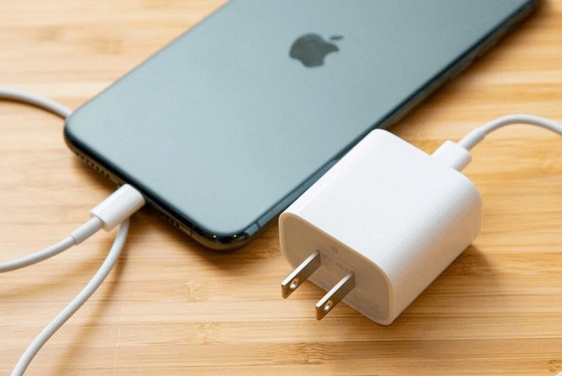 iPhone sạc chậm ảnh 2