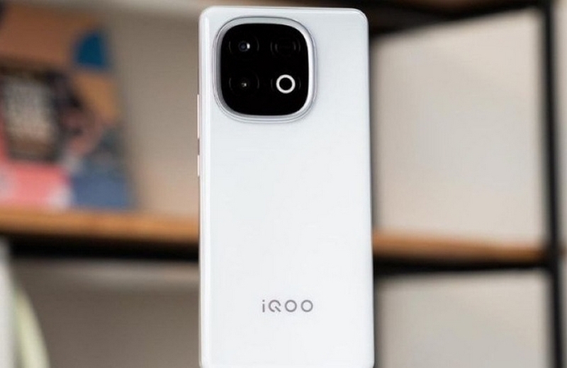 iQOO Z10 Turbo Plus ảnh 3