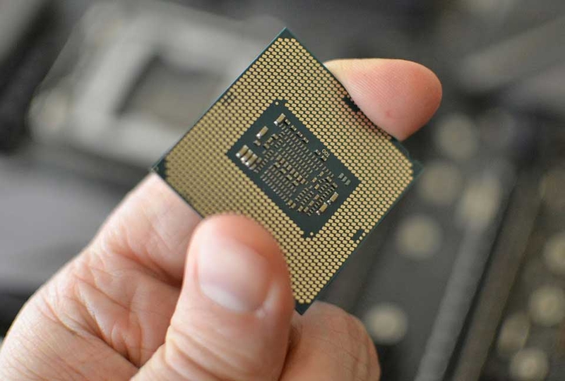 Intel UHD Graphics 630 - 04