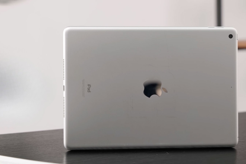 ipad gen 9 sạc bao lâu thì đầy pin hình 1
