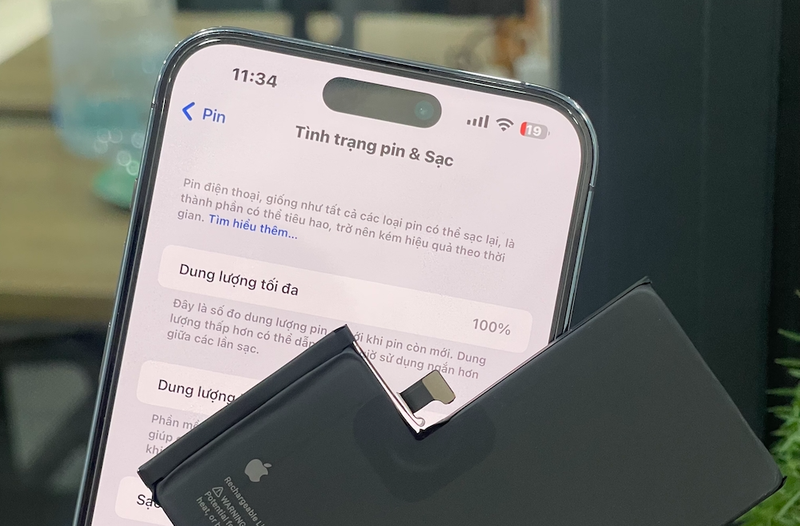 Khi nào cần thay pin iPhone 15 Pro Max?