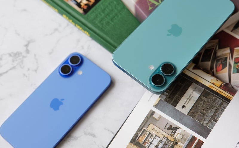 iphone 16 màu xanh mòng két hình 3