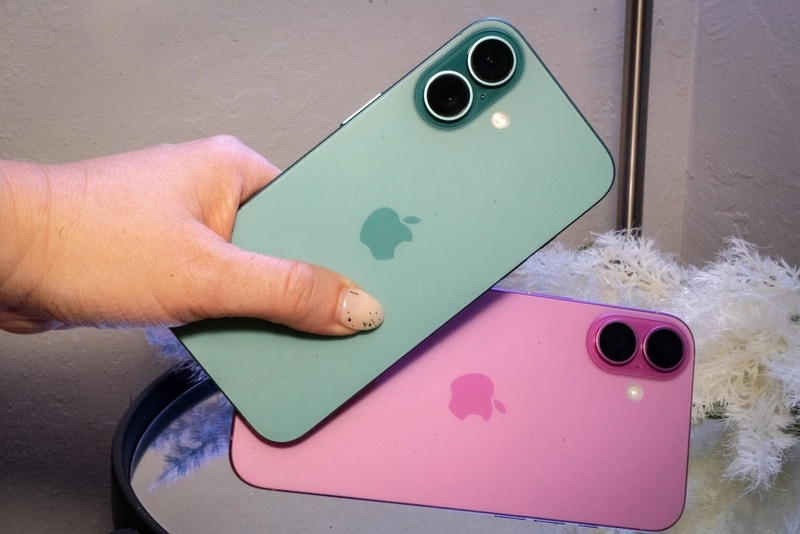 iphone 16 màu xanh mòng két hình 6