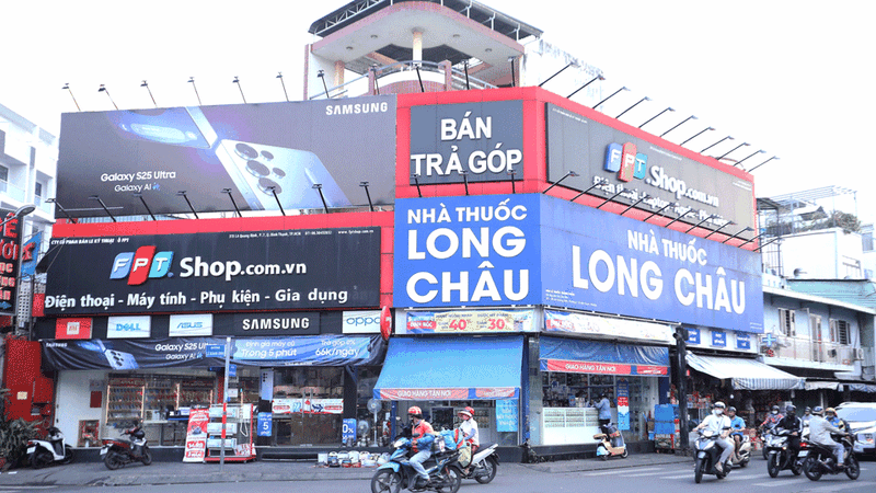 Khách hàng có thể ghé trực tiếp cửa hàng để được thẩm định máy