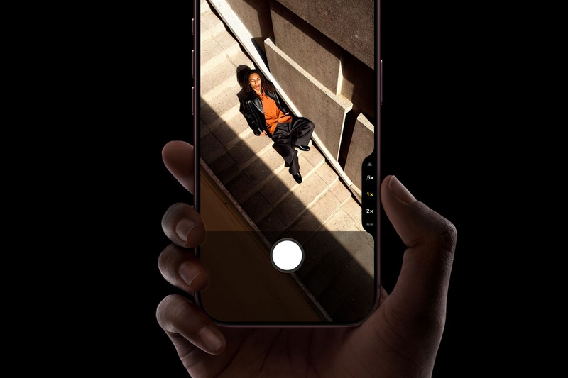 Camera trên iPhone 18 Pro hỗ trợ nhiều mức thu phóng, từ góc siêu rộng đến telephoto. (Nguồn ảnh: Apple)