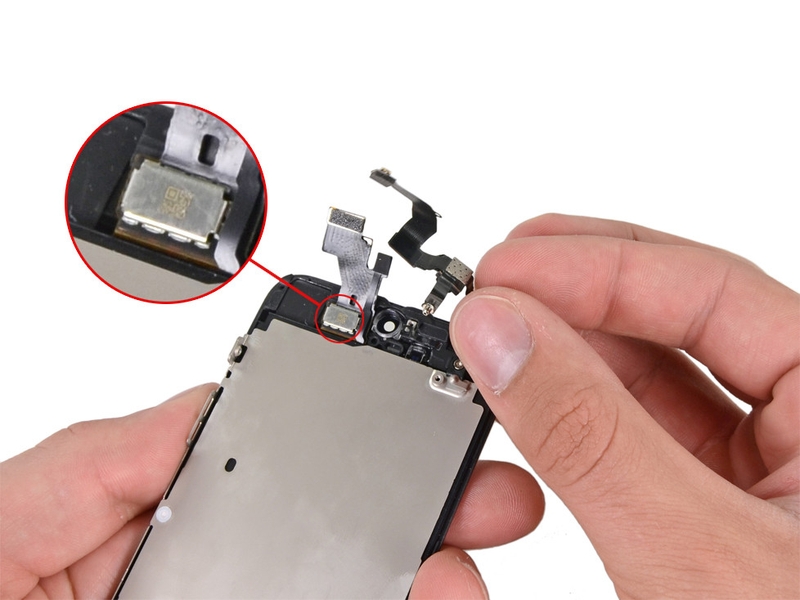iPhone bị đứt cáp màn hình sửa bao nhiêu 4