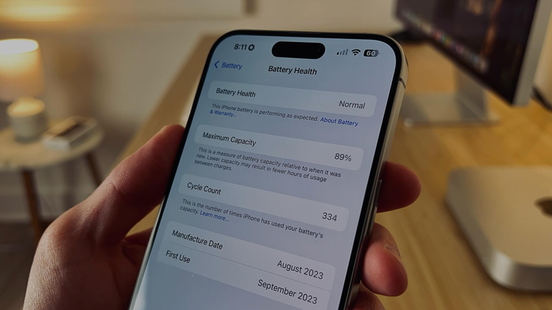 iPhone dùng 1 năm tụt bao nhiêu pin?