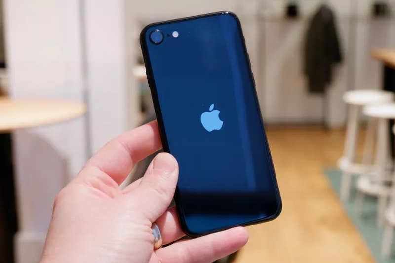 iPhone SE 2022