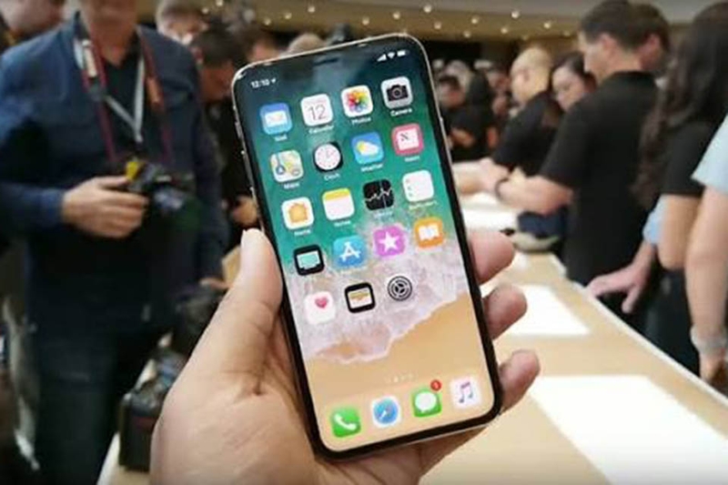 iPhone X ra mắt năm nào 30