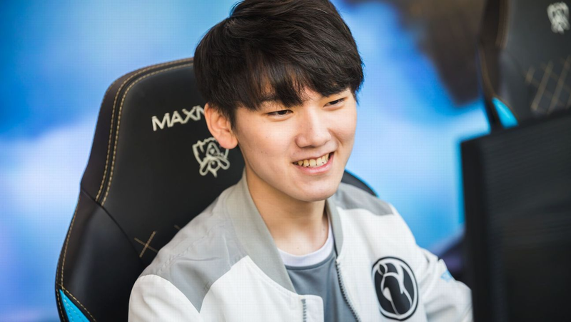 Gia nhập Invictus Gaming