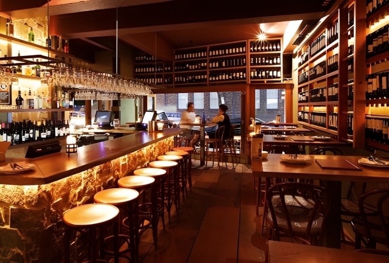kệ treo ly quầy bar inox h&igrave;nh 2