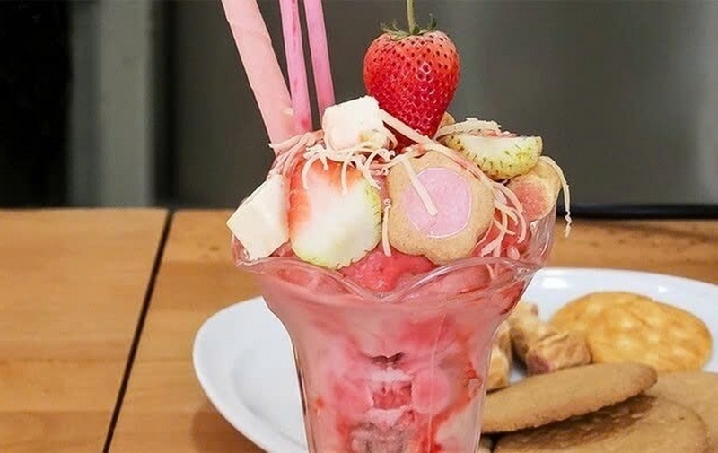 kem chuối dâu tây ảnh 1