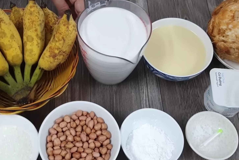 kem chuối dừa hình 1