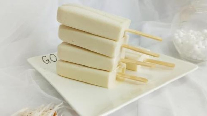 Kem đào sữa chua