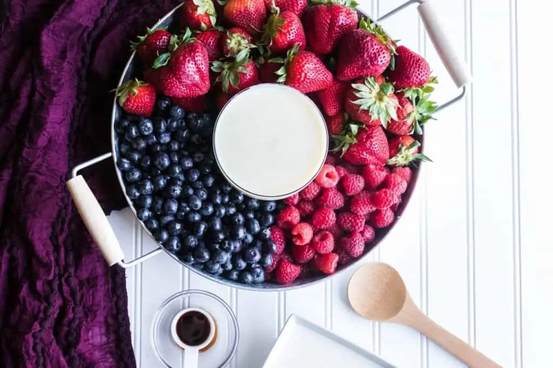 Kem mâm xôi việt quất - 08