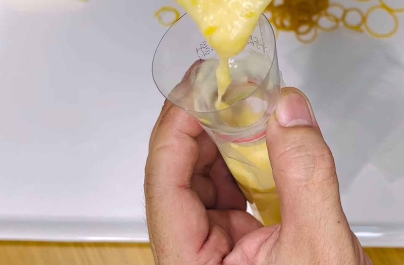 kem mít bằng máy xay sinh tố hình 9