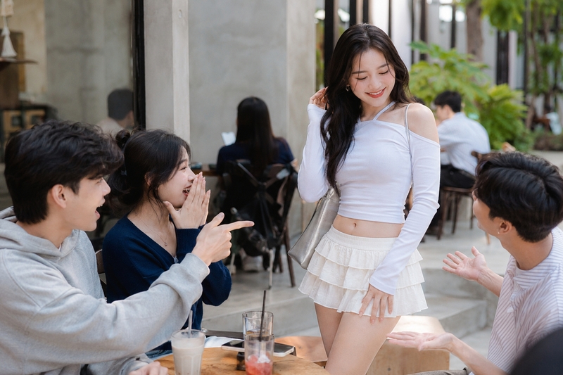 Keo lì và keo ly có giống nhau không?