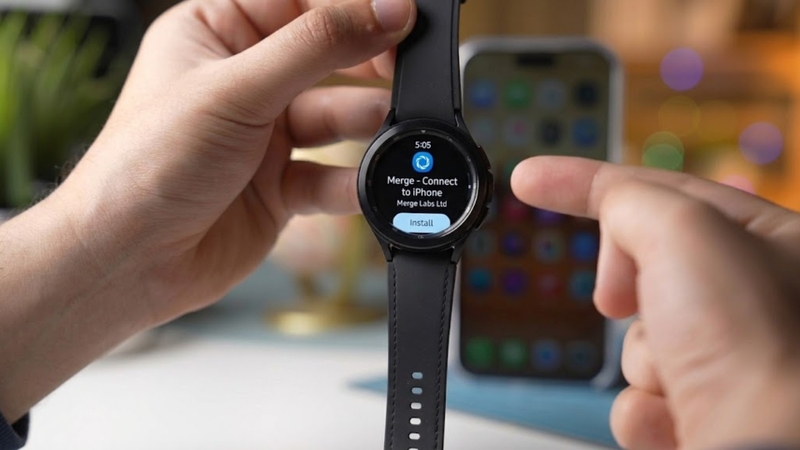 Ứng dụng Merge đã được cài đặt trên đồng hồ Galaxy Watch4