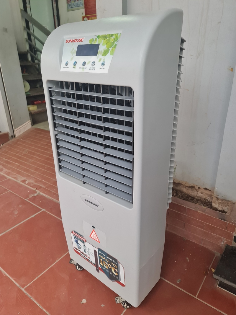 Quạt điều hòa Sunhouse SHD7735 sở hữu thân vỏ bền bỉ từ nhựa ABS